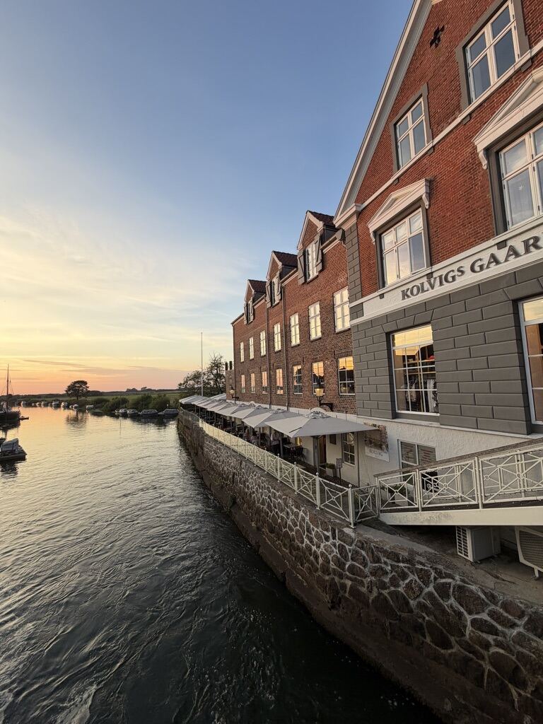 Kolvigs Gaard en Ribe a la puesta de sol